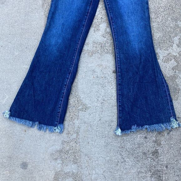 J Brand Julia High Rise Cropped Flare Raw Hem Medium Wash Jeans in Romance Sz 25 - Picture 6 of 15
